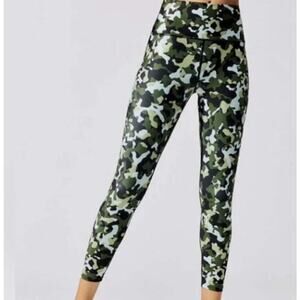 Carbon38 Refreshing Camo Print Leggings High Rise Ankle Length Green Size Small